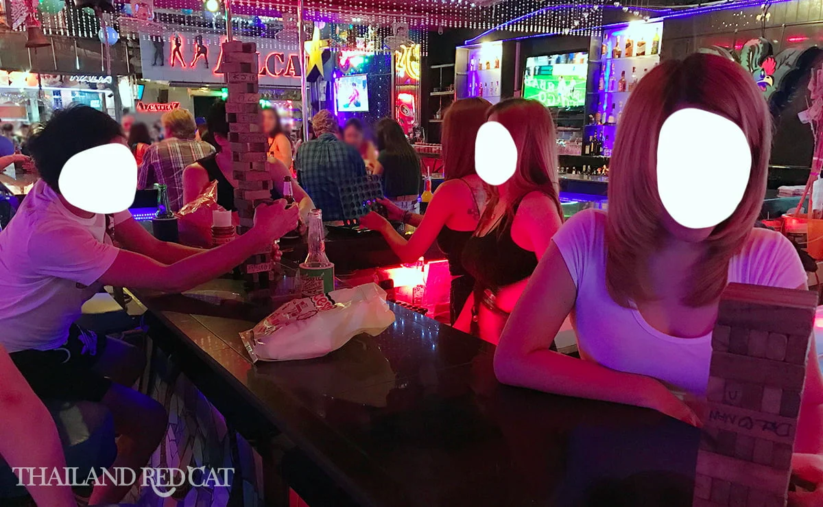 Girly Bars and Bar Girls in Pattaya | Thailand Redcat